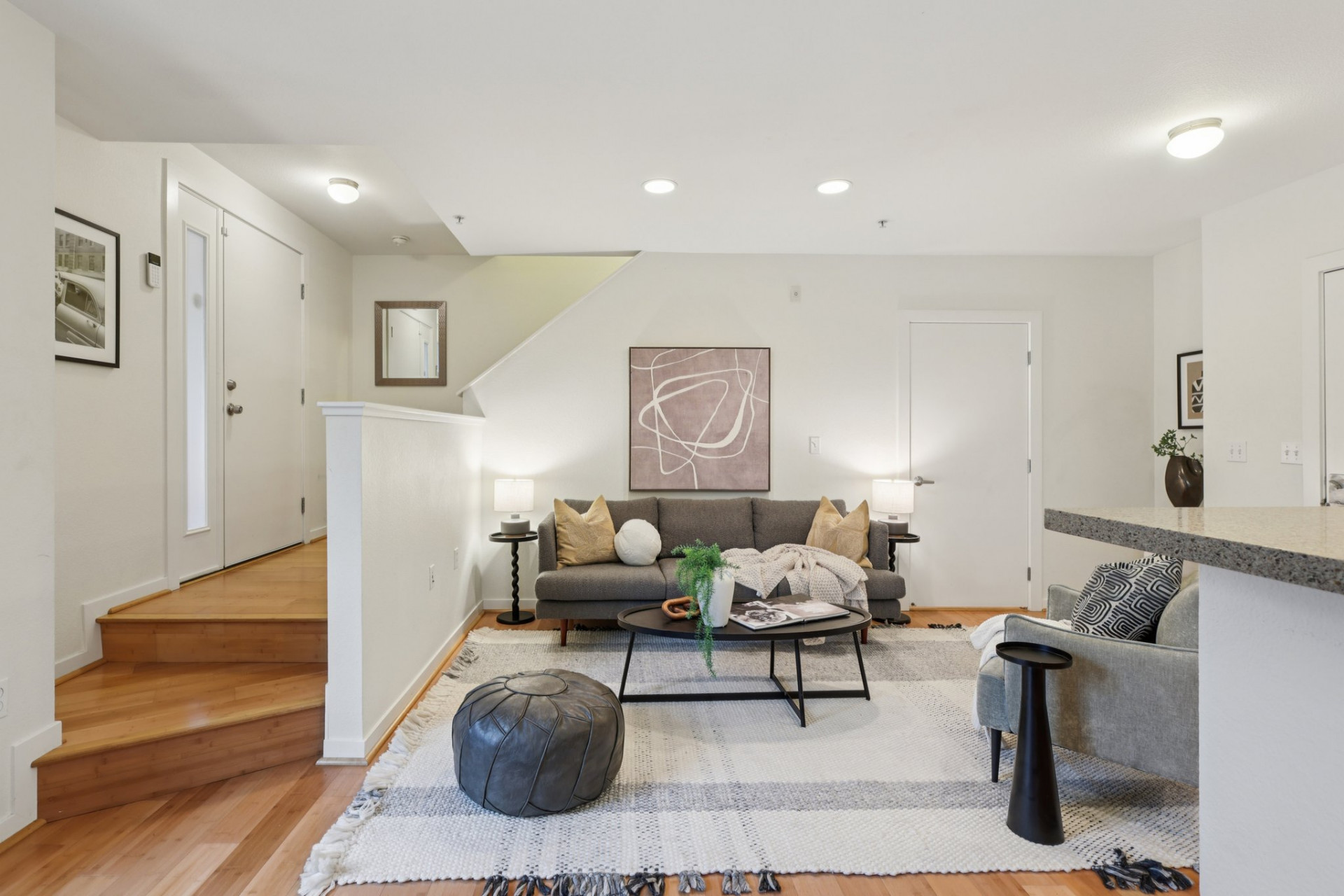 7-web-or-mls-jefferson-st-s0501-007